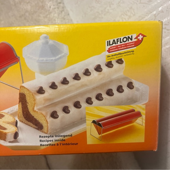 ZENKER SPECIAL HEART SHAPED NON STICK ILAFLON BAKING TIN NIB Missing Instr - Picture 3 of 9